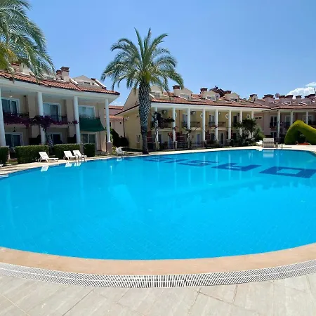 Villa Oasis C7 *