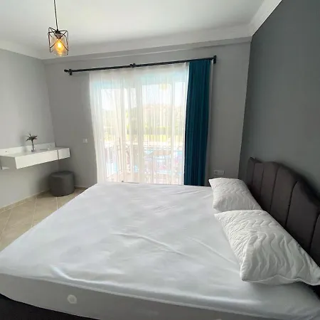 Oasis C7 Villa